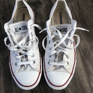 Women’s white low top converse
